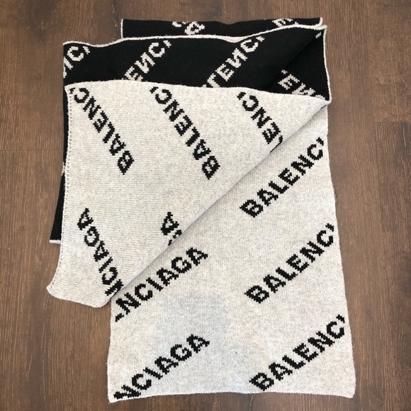 Balenciaga Men’s Reversible Black Gray Logo Scarf - Picture 2 of 4